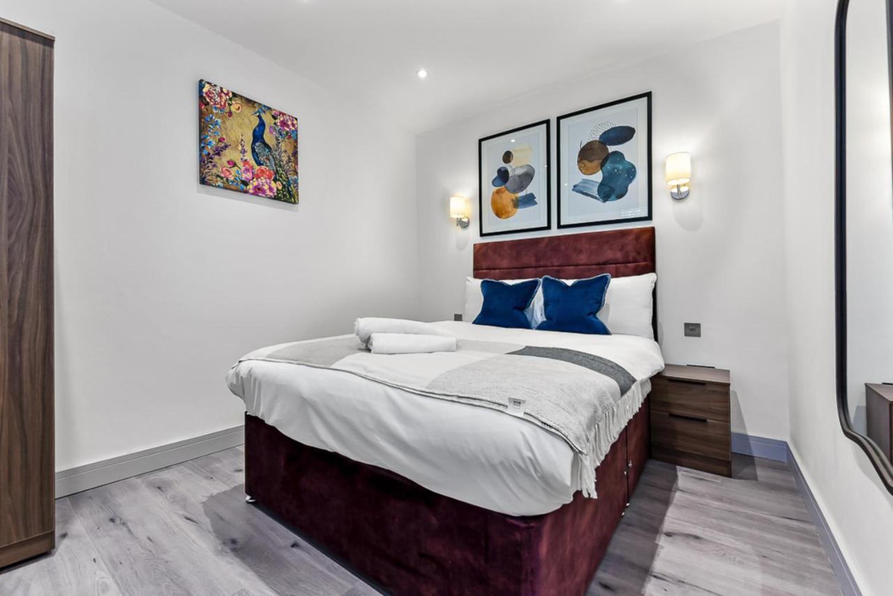 Amazing 2 Bedroom Apartment In Greater Лондон Екстериор снимка